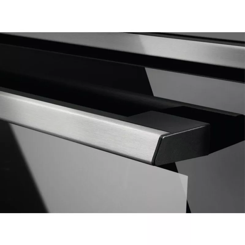 Analýza Electrolux EOB7S31X