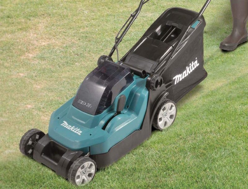 Test: Makita DLM432Z