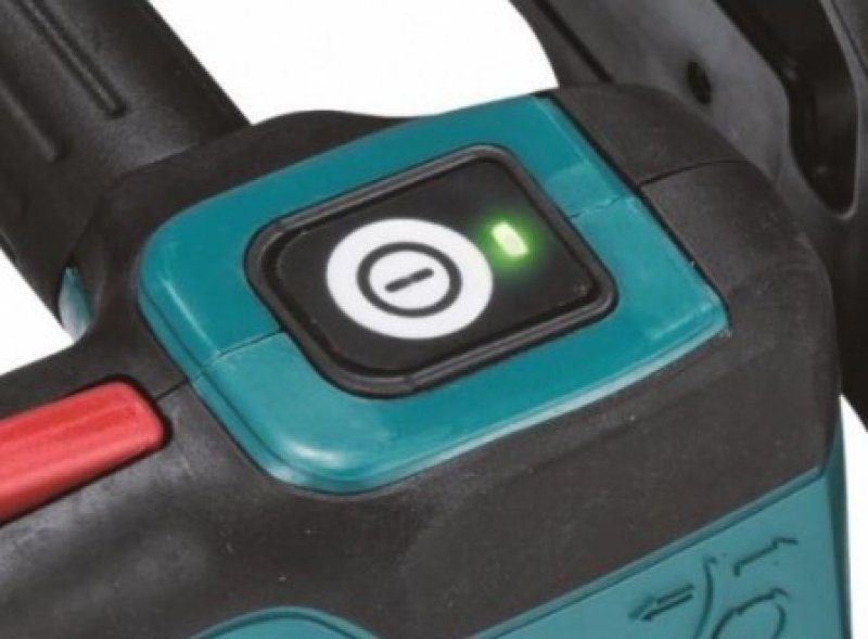 Úvaha o Makita DUC254Z