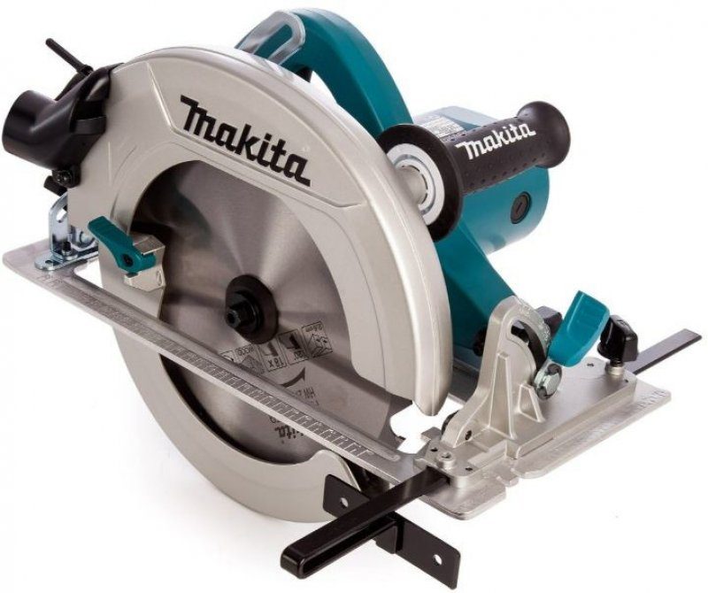 Recenze Makita HS0600