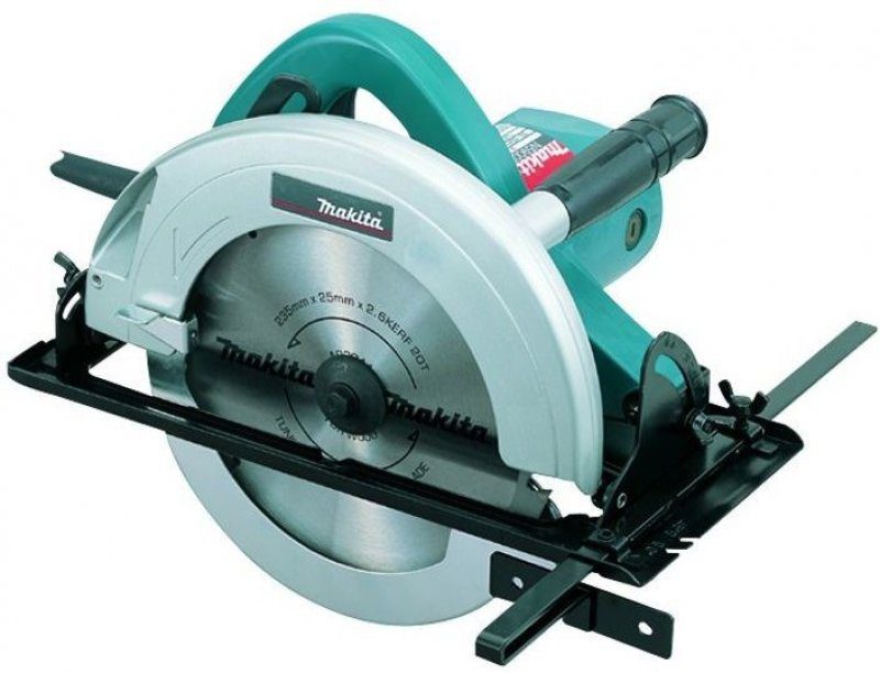 Recenze Makita N5900B