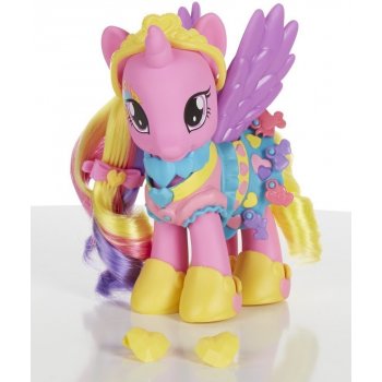 Hasbro My Little Pony kouzelný poník s oblečkem a doplňky