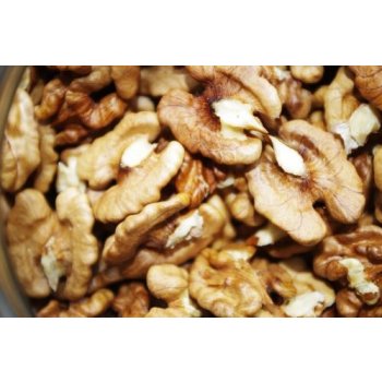 AWA superfoods vlašské ořechy půlky 80% 1 kg