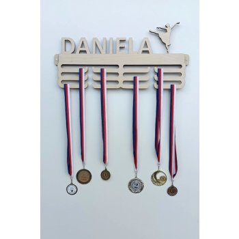 MAJADESIGN Věšák na medaile se jménem Tanec Barevně lakovaný