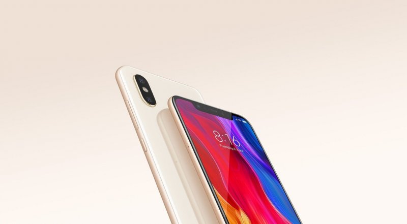 Pohled na Xiaomi Mi 8 6GB/64GB