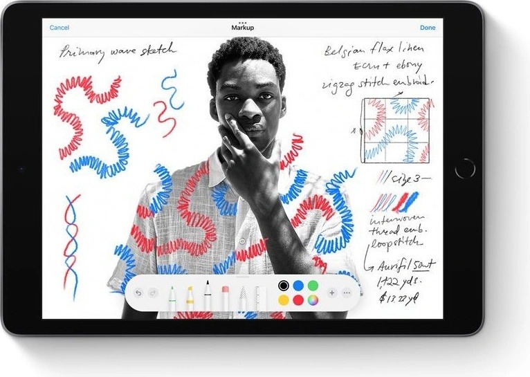 Podívejte se na Apple iPad 10.2 (2021) 64GB Wi-Fi Silver MK2L3FD/A