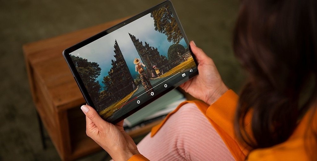 Pohled na Lenovo Tab P11 ZA7R0066CZ