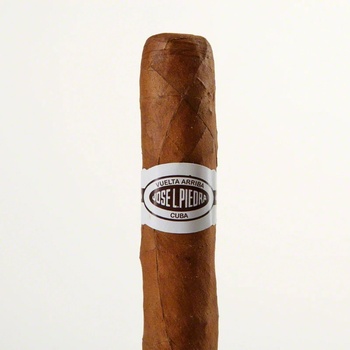 Jose L. Piedra Cazadores 1 ks