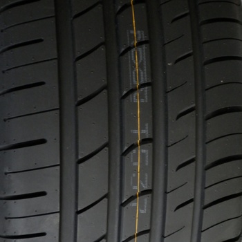 Nexen N'Fera RU1 255/35 R20 97Y