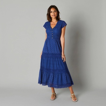 Blancheporte dlouhé šaty s krajkou a macramé indigo