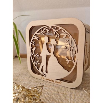 Dřevěná pokladnička na dovolenou s vlastním jménem a obrázkem