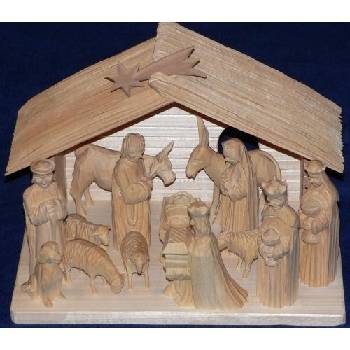 Dřevěný ručně vyřezávaný betlém varianta 14a2