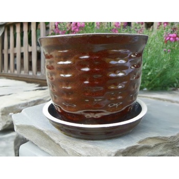 Keramikaportal Květináč glazovaný koš 14 cm s podmiskou .Originální květináč ve tvaru proutěného košíku.