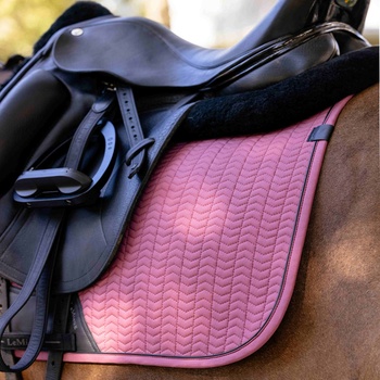 LeMieux Podsedlová dečka Essence léto 2025 Rosewood