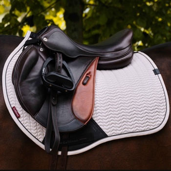 LeMieux Podsedlová dečka Essence léto 2025 Stone