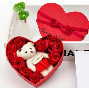 Medvídek v srdci červený