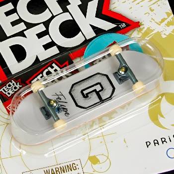 TechDeck Fingerboard Paris 2024 edition mini skateboard 3