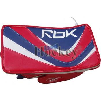 Vyrážečka Reebok 8K sr