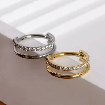 InfinityPierce.cz dvojitý titanový kroužek s čirými krystaly SAWKR01