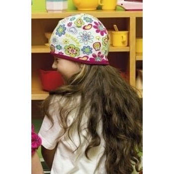 Hugo jarní podzimní bavlněná čepice s potiskem kytičky 300433