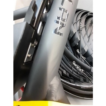 Leader Fox Harlan 1 2021