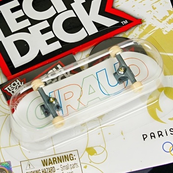 TechDeck Fingerboard Paris 2024 edition mini skateboard 6